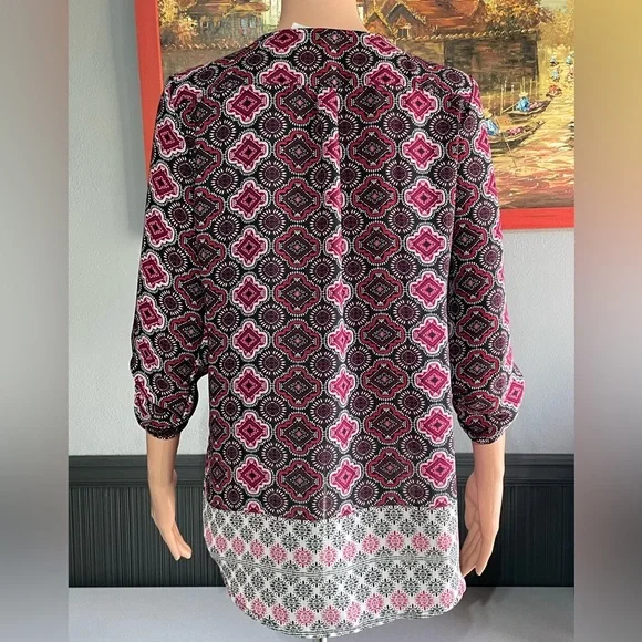 Tacera Blouse SZ - M - Picture 4 of 6